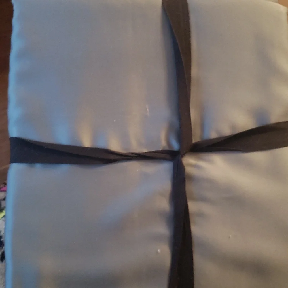West Elm Silky TENCEL™ Sheet Set, Color-Stormy Blue, King, Retail $189.00
